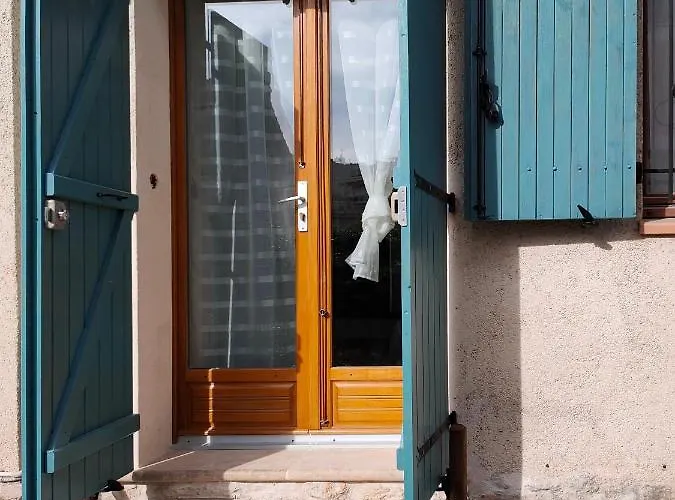 Escale Bord De شقة